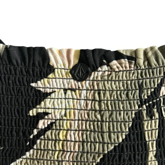 Volcom Gen Wow black floral cropped tank - Picture 6 of 11